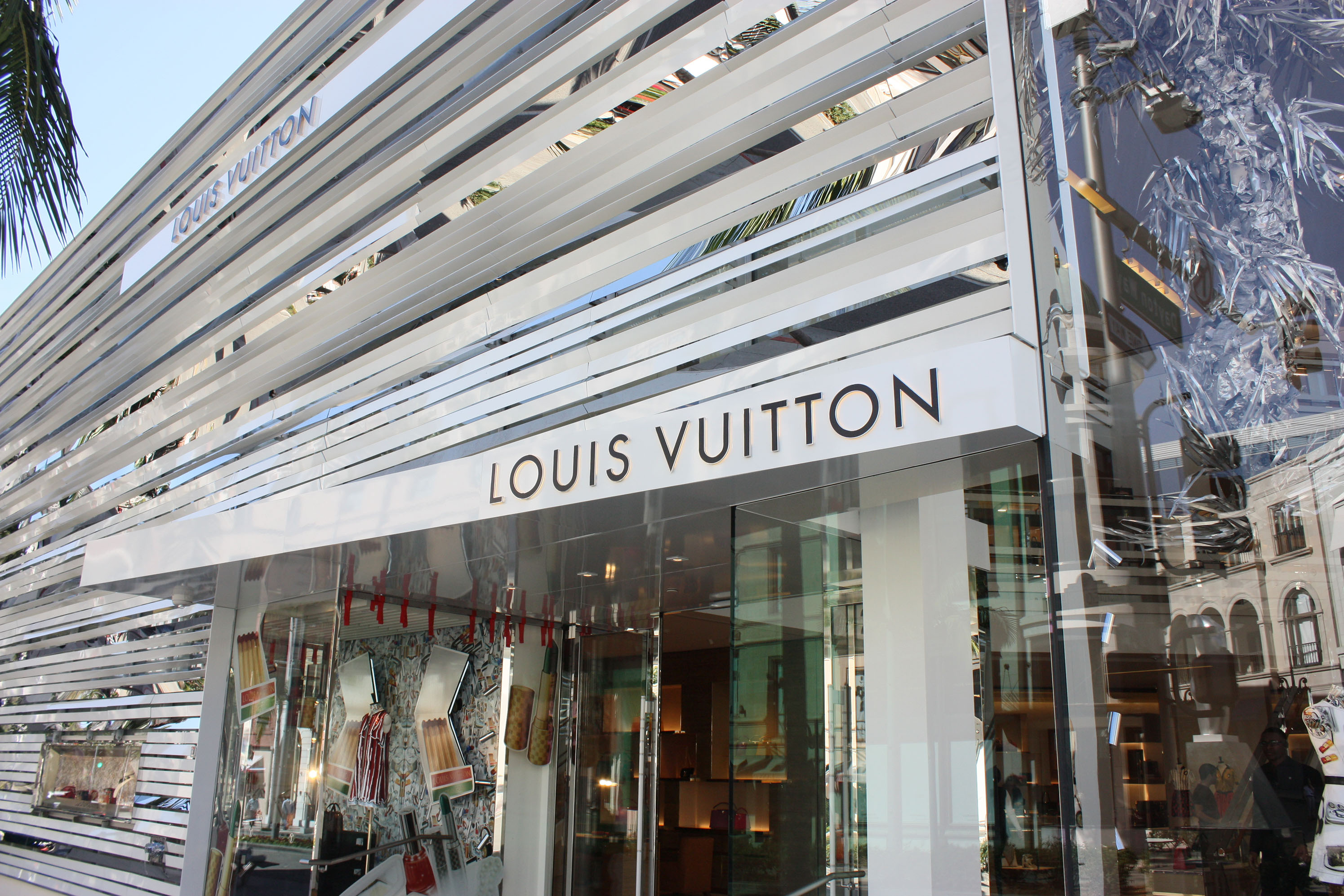 Louis Vuitton - Rodeo Drive, Beverly Hills  Beverly hills, Rodeo drive, Beverly  hills shopping